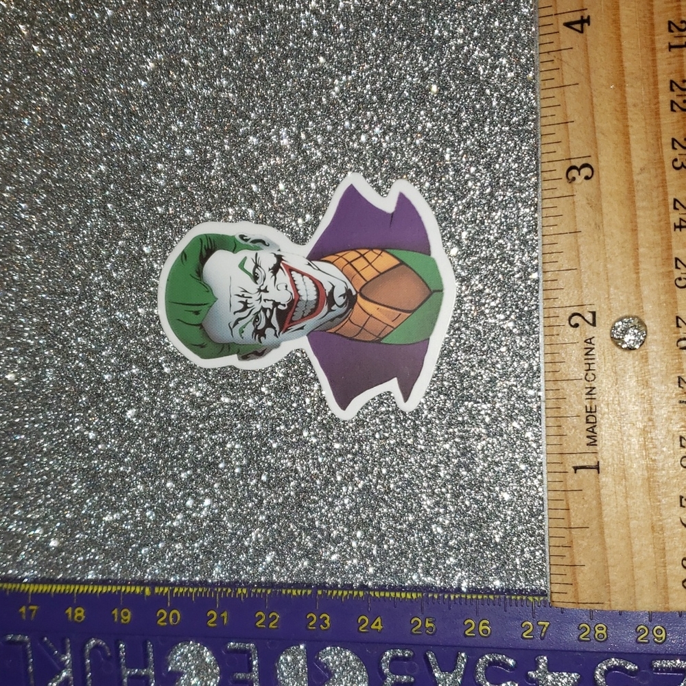 DC COMICS Batman Joker Waterproof Sticker Smile - Picture 2 of 9